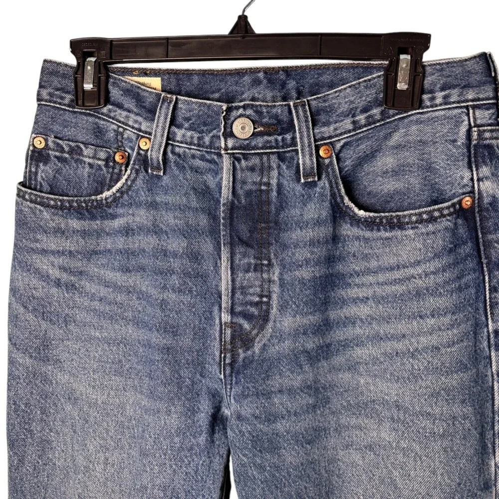 Levis 501‎ Premium Distressed Denim Jeans Mens Button Fly Ripped Knee